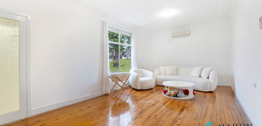 Spacious 4-Bed Family Home in a Quiet and Convenient Location Spacious 4-Bed Family Home in a Quiet and Convenient Location