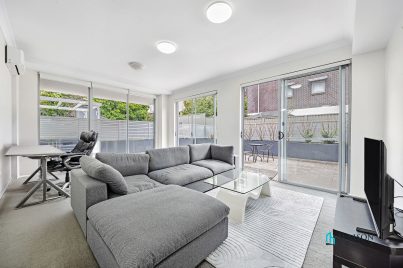 Affordable Housing Scheme (Approx. 4.5 Years Remaining) Spacious Ground Floor 1 Bed + Study Apt