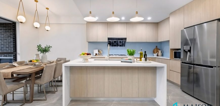 Modern 4-Bedroom Duplex in Prime Location