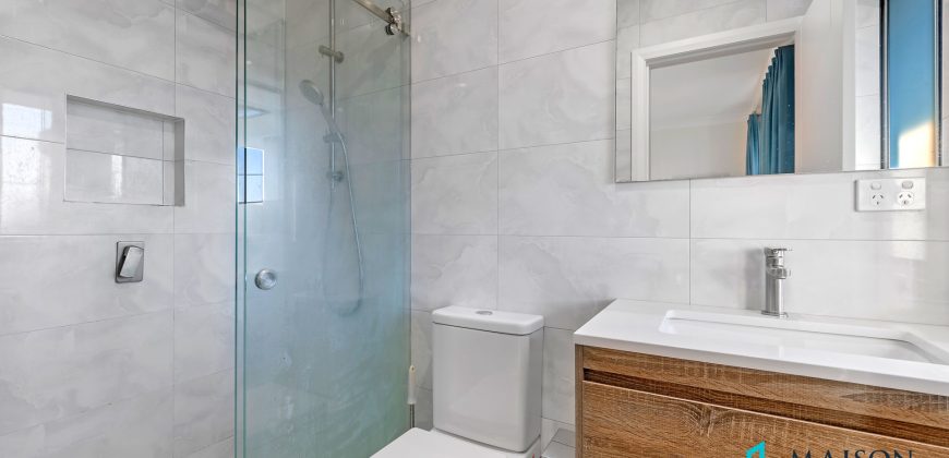 Modern 4-Bedroom Duplex in Prime Location