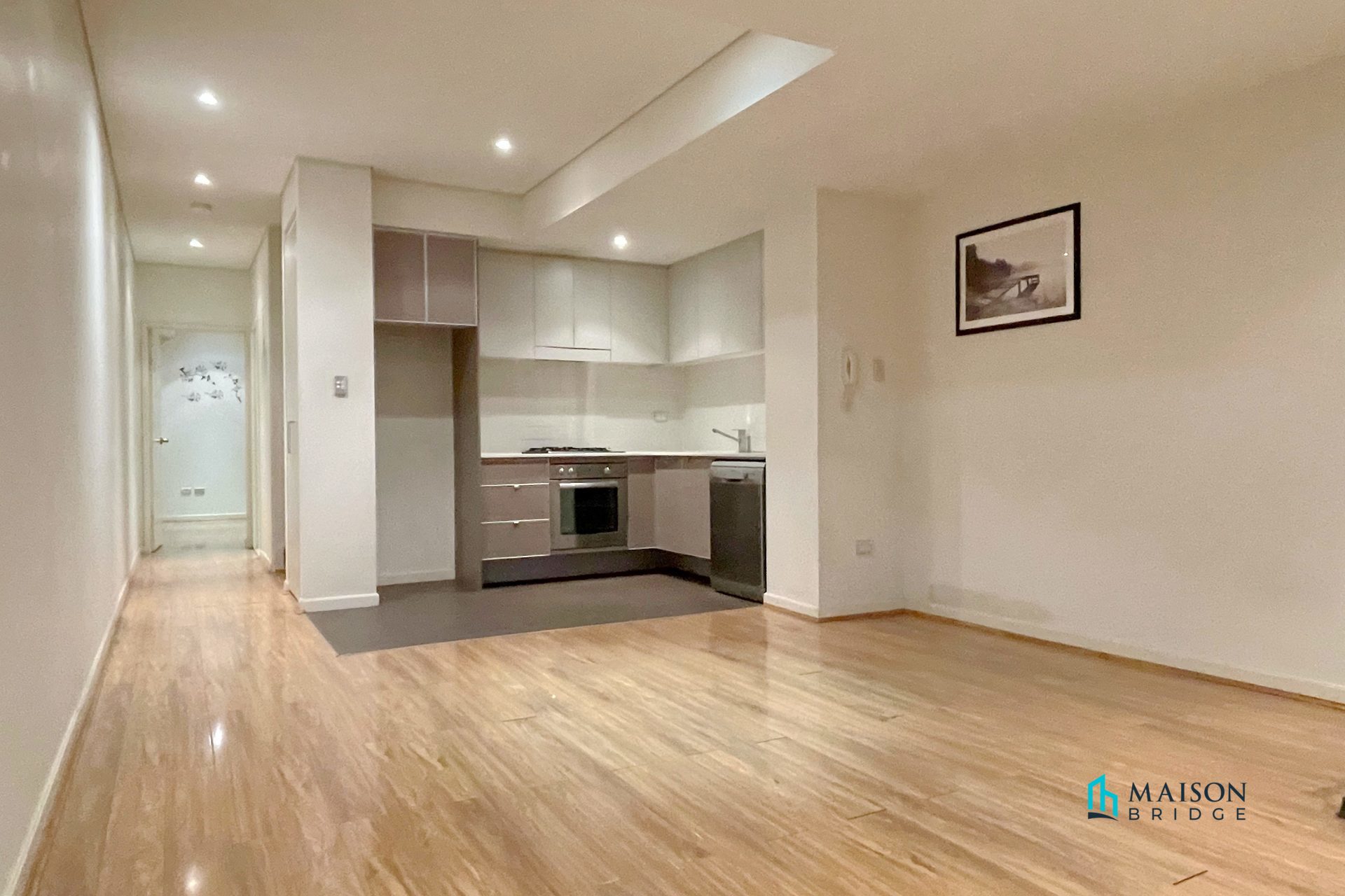 One Bedroom Apartment Located at the heart of Rosehill