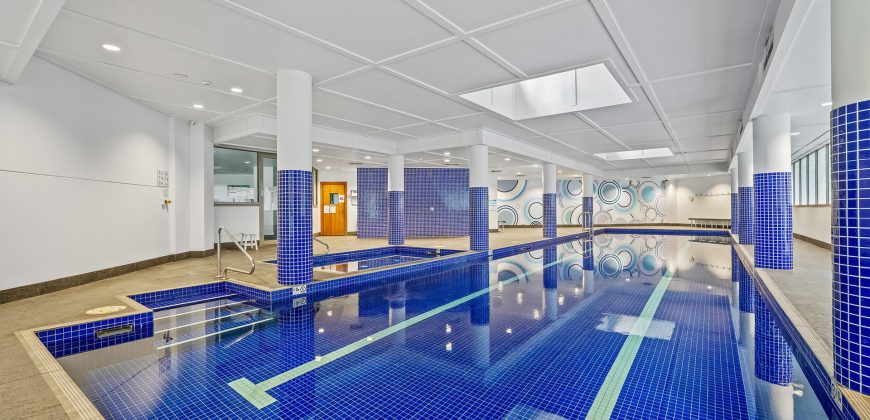 Modern 2-Bedroom Apartment with District Views in a Peaceful Setting