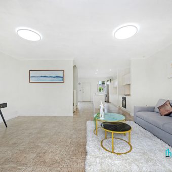 Spacious & Sunlit 4-Bedroom Home, Total 215sqm