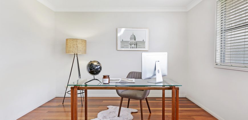 Expansive Family Residence, Premium Locale