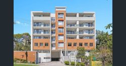 Top-Floor Apartment with Bright Interiors and Scenic District Views