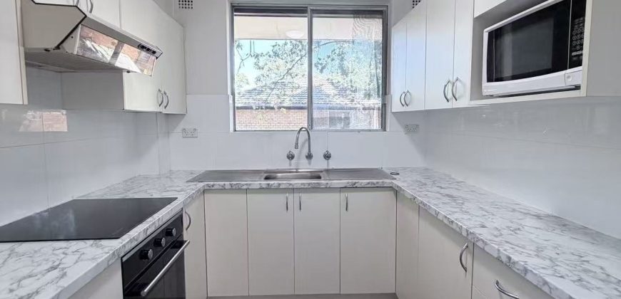 Modern Renovated 2-Bedroom Unit with Lock Up Garage – Furnished Option Available