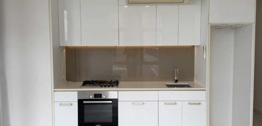 Modern 1 Bedroom Apartment In Prime Parramatta Location (Entrance at Baludarri Dr)