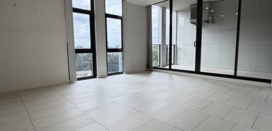 Modern 1 Bedroom Apartment In Prime Parramatta Location (Entrance at Baludarri Dr)