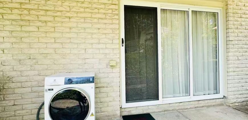 Carlingford New Renovated Master Room With Separate Access & Privacy