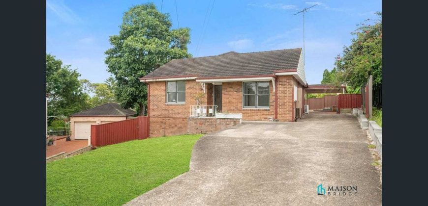 Spacious Family Home with Double Parking in Quiet Cul-de-Sac