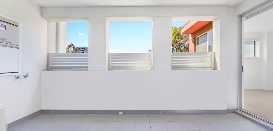 Modern 2-Bedroom Apartment with Prime Carlingford Convenience