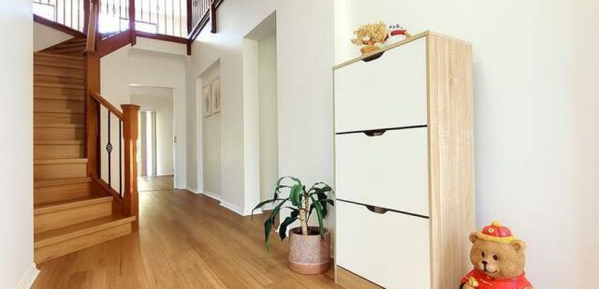 5 Bedrooms House in Heart of West Ryde