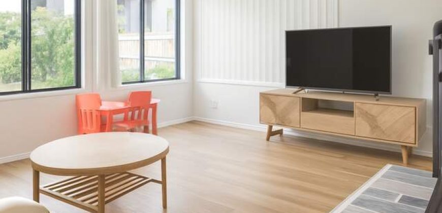 5 Bedrooms House in Heart of West Ryde