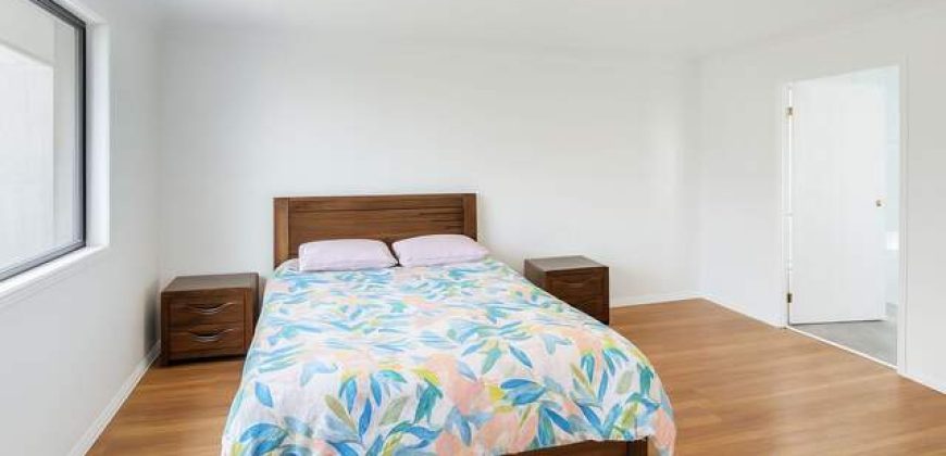 5 Bedrooms House in Heart of West Ryde