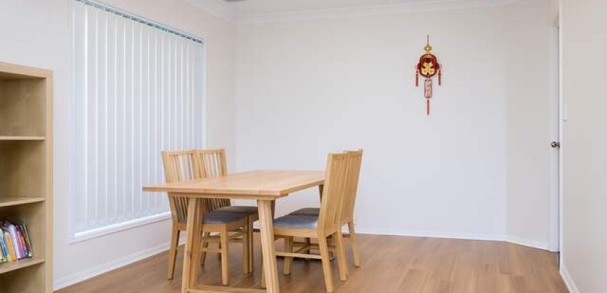 5 Bedrooms House in Heart of West Ryde