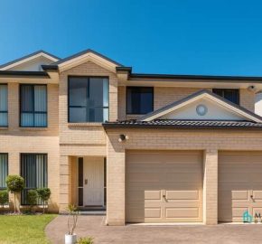 5 Bedrooms House in Heart of West Ryde
