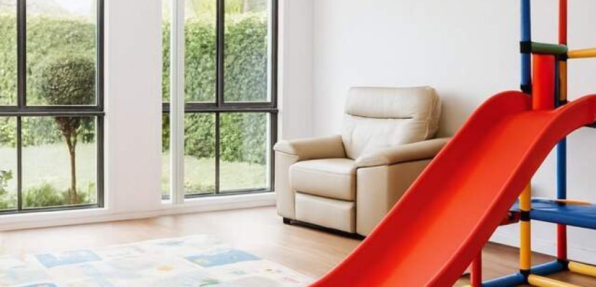 5 Bedrooms House in Heart of West Ryde