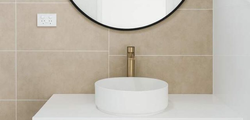 5 Bedrooms House in Heart of West Ryde