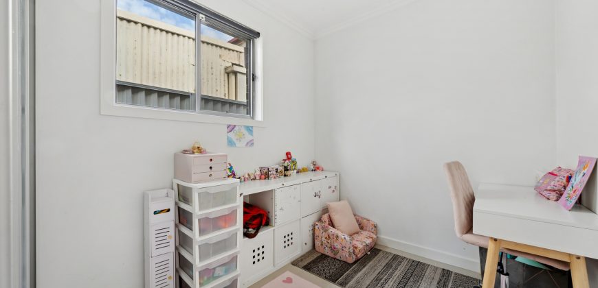 Freestanding Townhouse with House-Like Appeal – Walk to Train Station