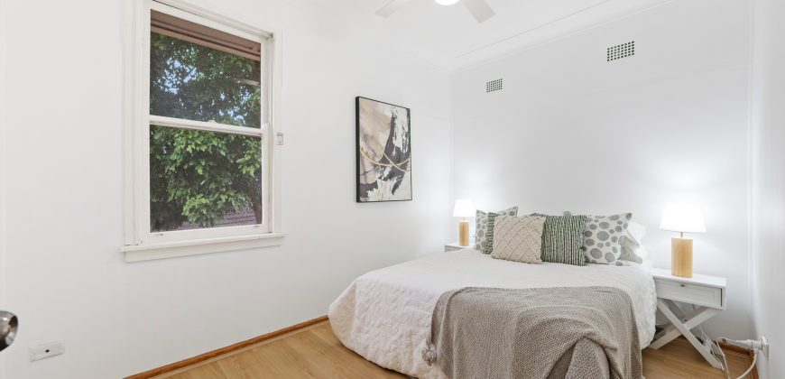 Quiet Cul-de-sac Living on a Generous 897.9 sqm Parcel