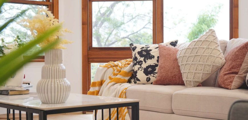 Quiet Cul-de-sac Living on a Generous 897.9 sqm Parcel