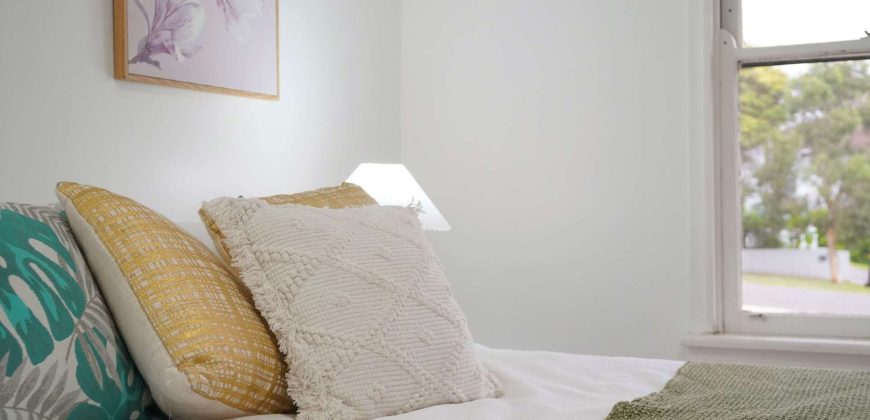 Quiet Cul-de-sac Living on a Generous 897.9 sqm Parcel