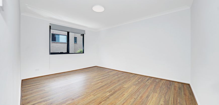 EXCEPTIONAL 2 BEDROOM FULLY RENOVATED UNIT IN HEART OF MERRYLANDS