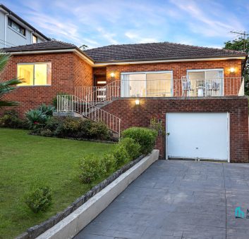 Prime Elevated Double Brick Home with Duplex Potential (STCA) on 734sqm