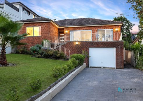 Prime Elevated Double Brick Home with Duplex Potential (STCA) on 734sqm