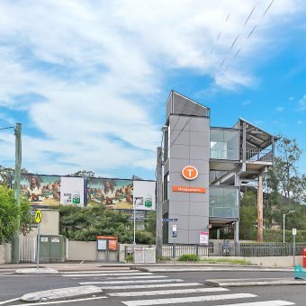 Modern Apartment with Strong Rental Appeal in Prime Riverside Location