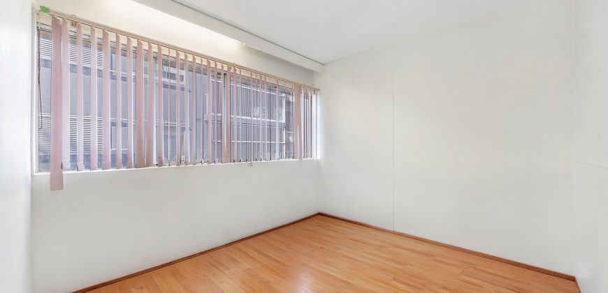 Spacious CBD Unit with Ultimate Convenience