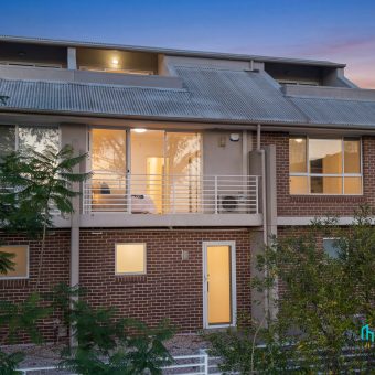 Impressive Family Townhouse, Bordering Eastwood