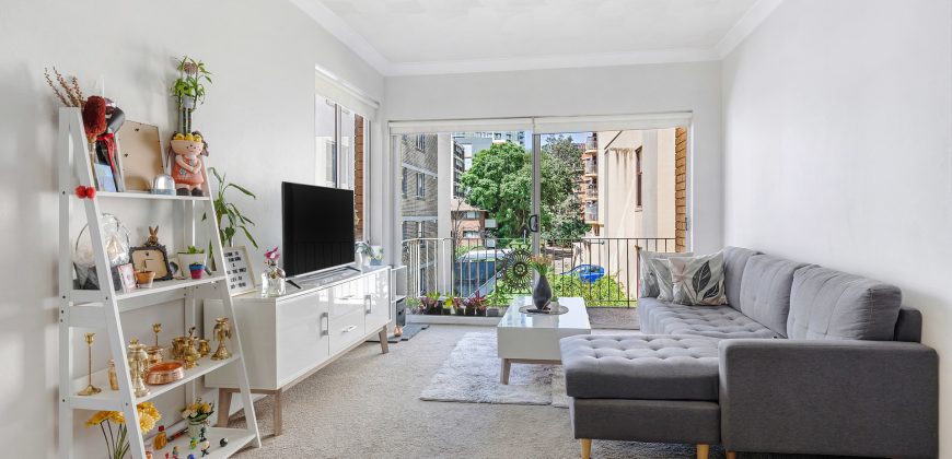 Sold By Sandy Shi & William Cheng of “Maison Bridge Property”