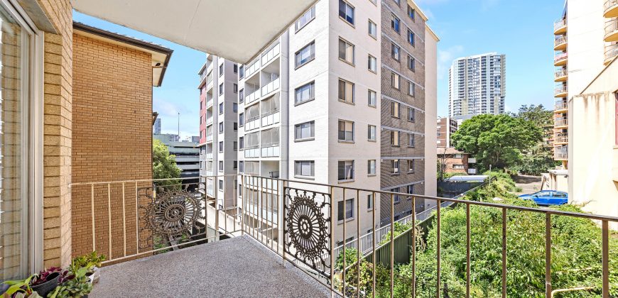Sold By Sandy Shi & William Cheng of “Maison Bridge Property”