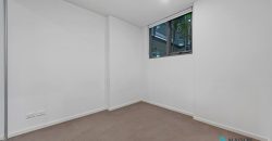 Stylish Ground Floor Apartment with Versatile Winter Garden