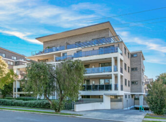 Sold By Alex Cheng 0425 666 655 “Maison Bridge Property”