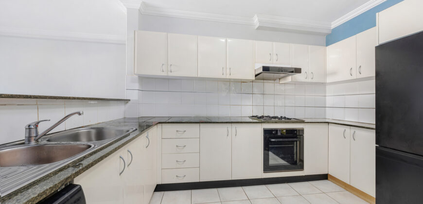 Sold by Sandy Shi “Maison Bridge Property”
