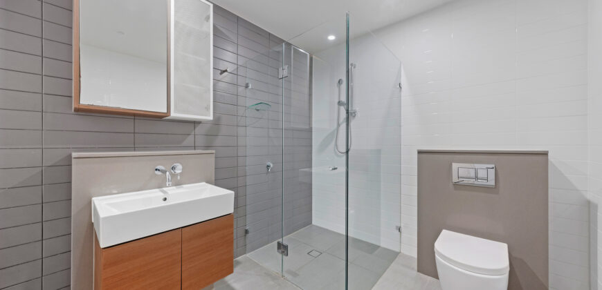 Sold By Sandy Shi “Maison Bridge Property”