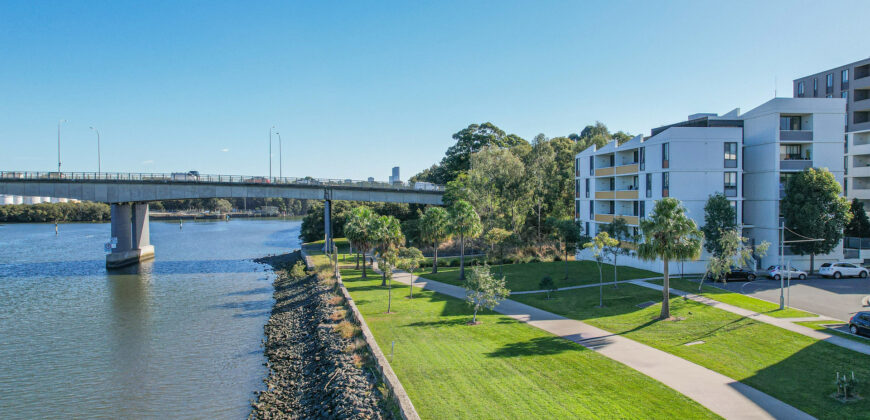 Sold By Sandy Shi “Maison Bridge Property”