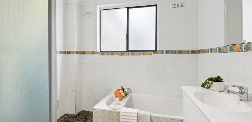 Sold By Sandy Shi & Kelly Choi “Maison Bridge Property”