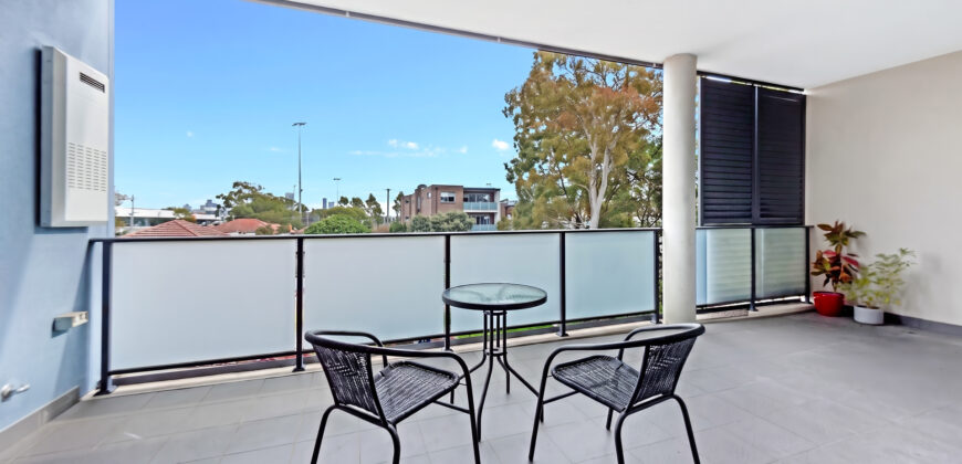 Oversized Entertainer with an Exceptional Outdoor Lifestyle