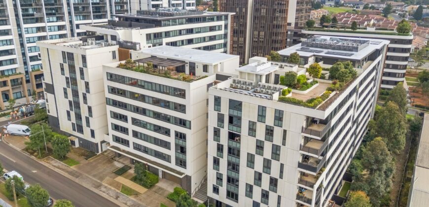 Top-Floor Penthouse with Expansive Entertainer’s Terrace & Sweeping Views