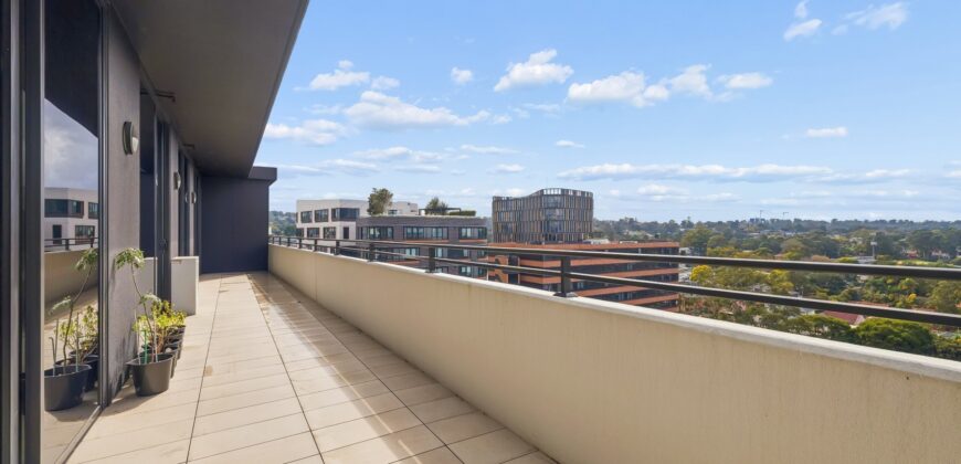 Top-Floor Penthouse with Expansive Entertainer’s Terrace & Sweeping Views