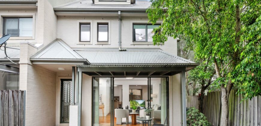 Oversized Family Townhouse with Multiple Living Areas & Private Courtyard