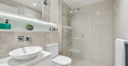 North Aspect Luxury with Panoramic Water & CBD Views