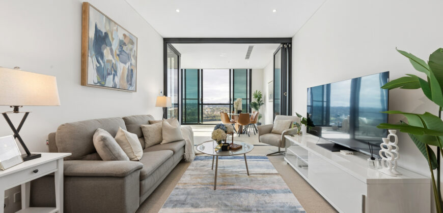North Aspect Luxury with Panoramic Water & CBD Views