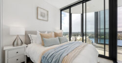 North Aspect Luxury with Panoramic Water & CBD Views