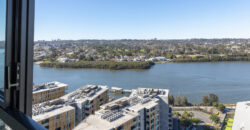 North Aspect Luxury with Panoramic Water & CBD Views