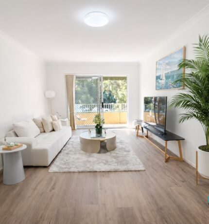 Full Brick North-Facing Unit in Prized Riverside Location