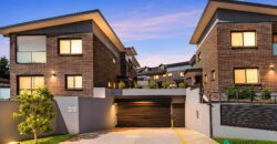 Near New Modern Townhouse – Carlingford West Public Catchment